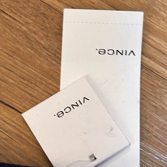 NWT- Vince- Casual cotton shorts- Sz12. - Picture 4 of 6